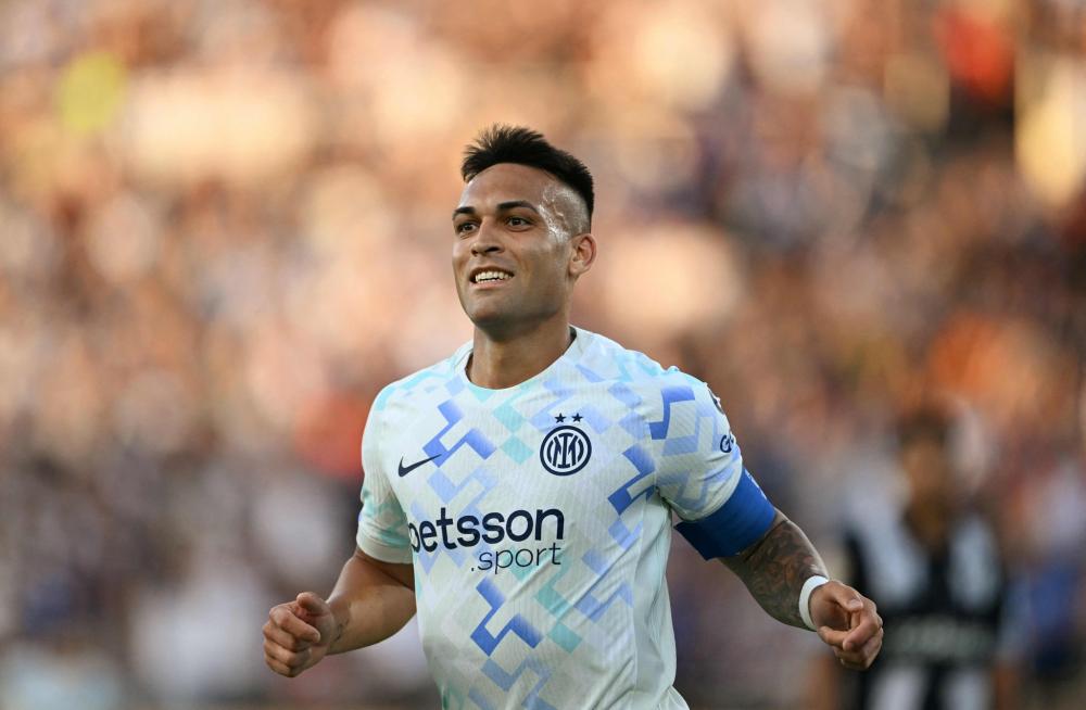 曼晚：多古和达洛特撑不起来曼联左路，俱乐部冬窗可能有动作